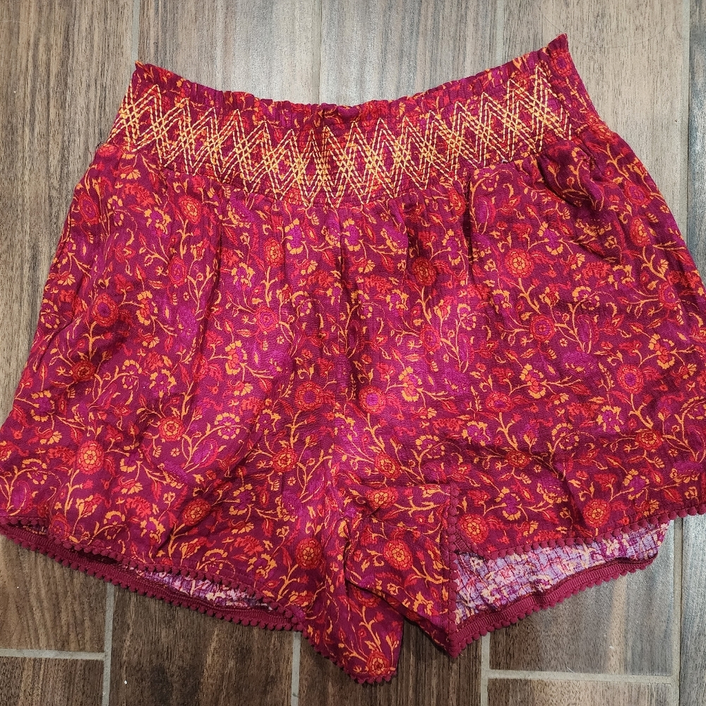 Nwt Matilda Jane shorts Med